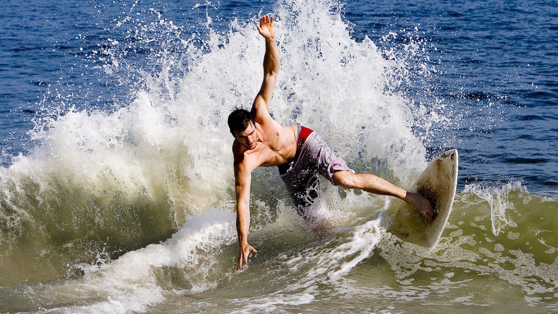 亨利惊叹10个门将也扑不到这个球！欧洲杯惊天弧线改写足球历史