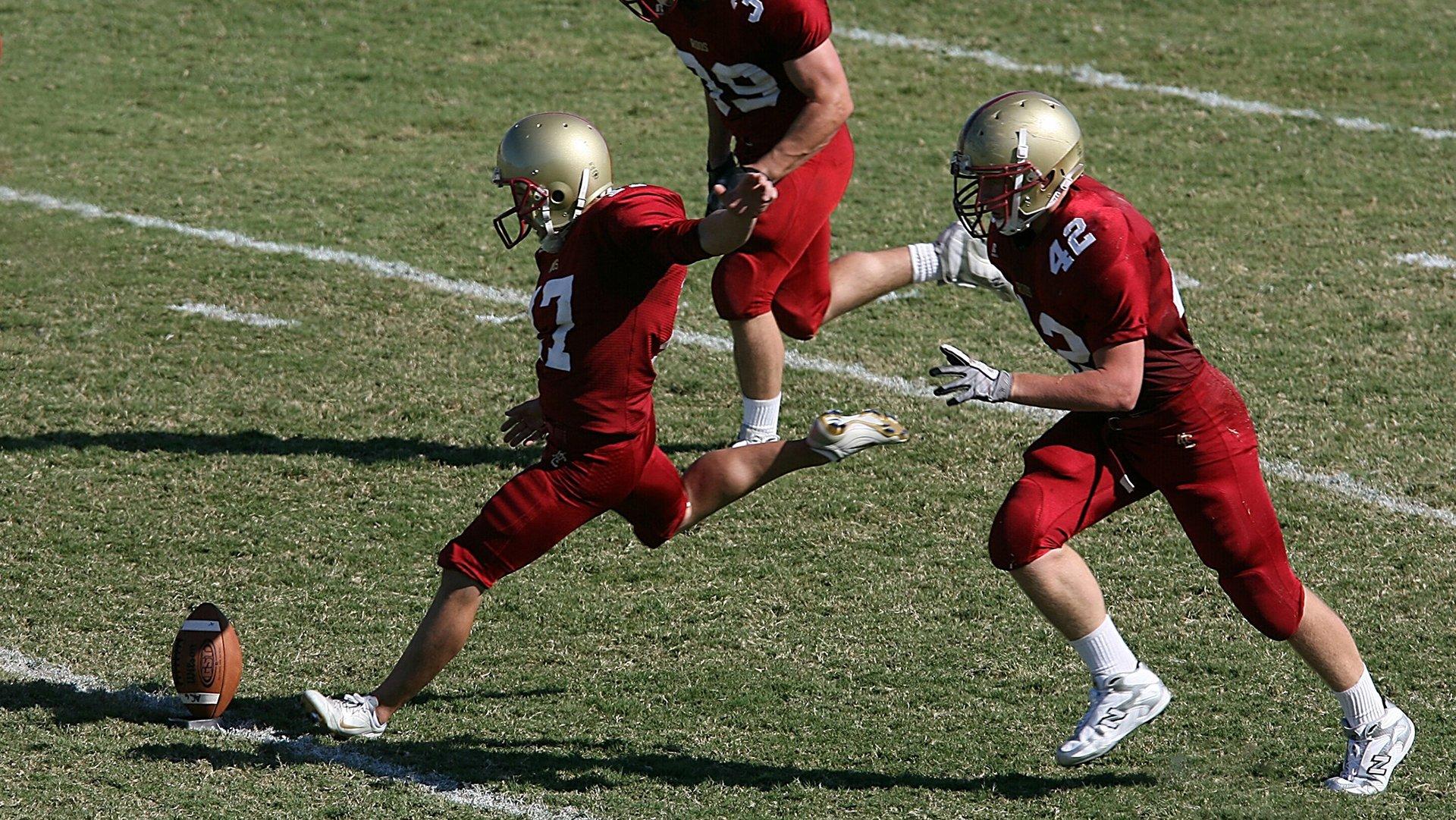 利兹联强势反弹近三轮不败，水晶宫异军突起剑指欧冠区